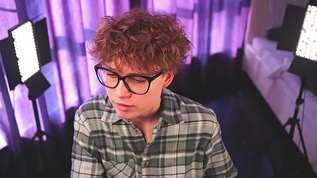 Snapshot of LibbyDuhl chatting on 6, 3, 2026 LibbyDuhl online show from 6, 3, 2026