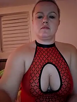 Snapshot of vicky_star chatting on 6, 4, 2026 vicky star online show from 6, 4, 2026