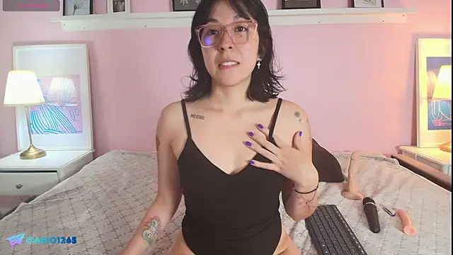 Abigailladyy online show from 9, 6, 2026