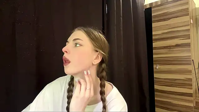 PollyDream online show from 22, 3, 2026