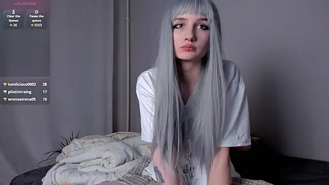 Snapshot of kira_montelle chatting on 21, 3, 2026 kira montelle online show from 21, 3, 2026