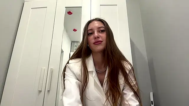 selena favn online show from 12, 3, 2026