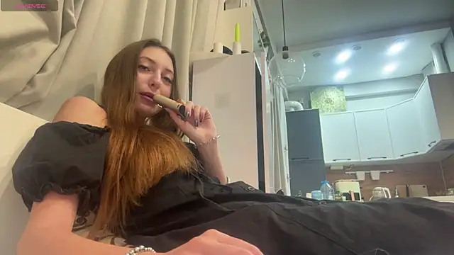 selena favn online show from 3, 5, 2026