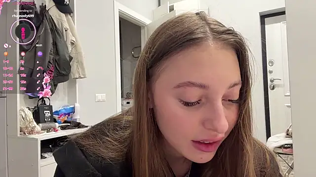 Snapshot of selena_favn chatting on 1, 6, 2026 selena favn online show from 1, 6, 2026