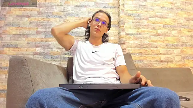 Snapshot of Noha_castellano chatting on 2, 3, 2026 Noha castellano online show from 2, 3, 2026