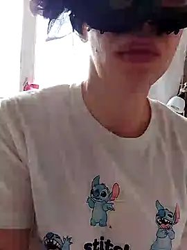 lily2022 online show from 11, 3, 2026