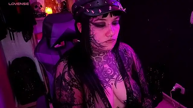 Snapshot of aradia_66 chatting on 21, 3, 2026 aradia 66 online show from 21, 3, 2026