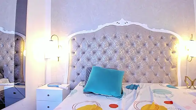 KristalMature online show from 8, 3, 2026