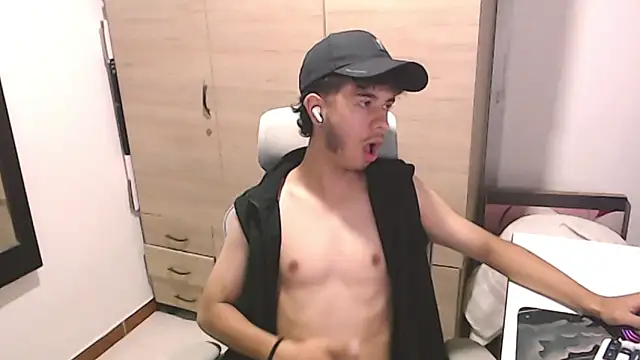 axeldarkk online show from 10, 3, 2026