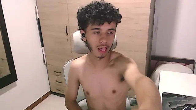 axeldarkk online show from 12, 3, 2026