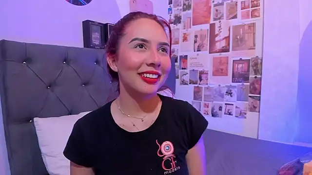 Snapshot of violeta_blaze1 chatting on 12, 6, 2026 violeta blaze1 online show from 12, 6, 2026