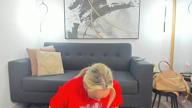 Snapshot of SophiMarin chatting on 20, 5, 2026 SophiMarin online show from 20, 5, 2026