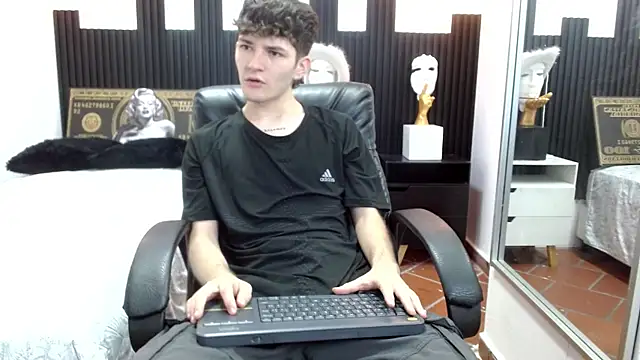 trevor mob online show from 28, 6, 2026