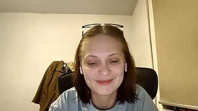 LuluSweetyGirl online show from 17, 3, 2026