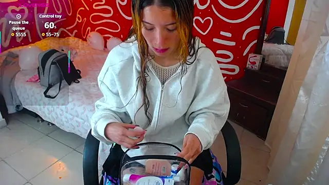 lucyrivera  online show from 5, 3, 2026