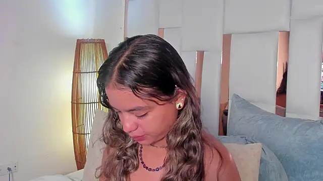 dulce lyraa1 online show from 8, 5, 2026