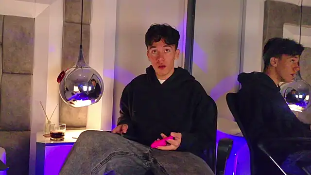 Austin Reedss online show from 19, 4, 2026