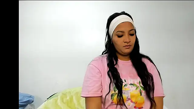 Snapshot of fatimahorny23 chatting on 8, 3, 2026 fatimahorny23 online show from 8, 3, 2026