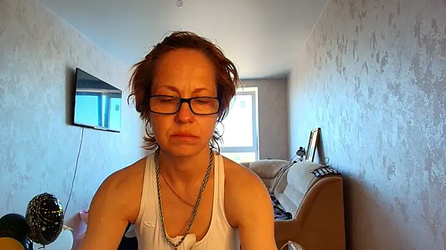 LioraWeiss online show from 18, 5, 2026