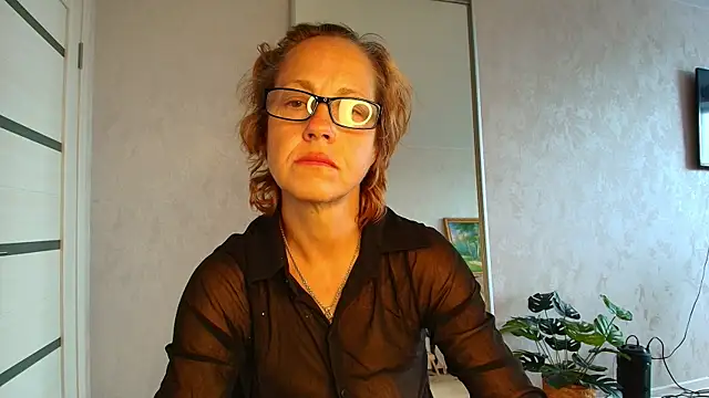 LioraWeiss online show from 14, 7, 2026