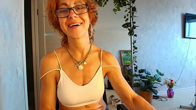 LioraWeiss online show from 28, 7, 2026