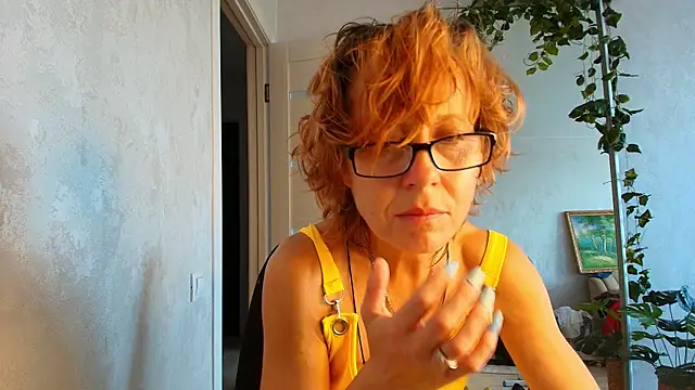 LioraWeiss online show from 8, 8, 2026