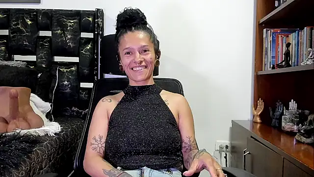 Amelie Blake online show from 6, 8, 2026