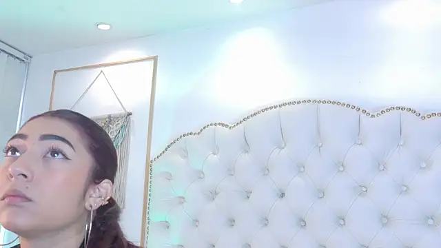 Sara funy online show from 27, 7, 2026