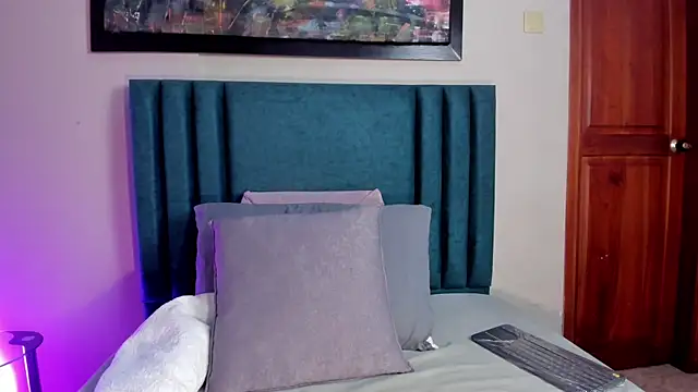 JazminDluxe online show from 23, 3, 2026