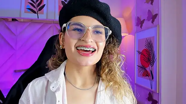 emilyjonesss  online show from 19, 3, 2026