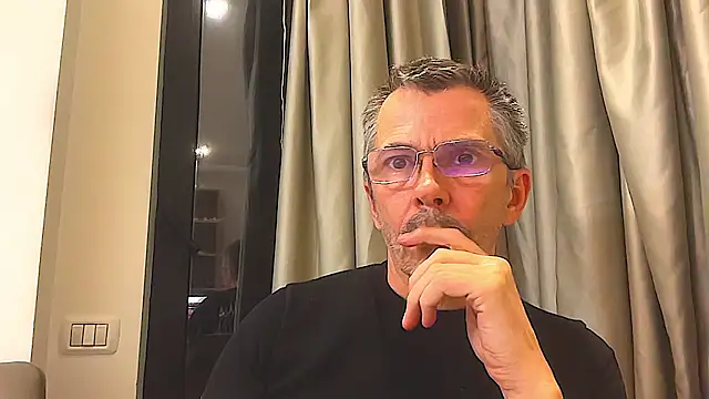 SerenaBFF online show from 24, 2, 2026