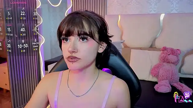 Cloee tay1 online show from 3, 6, 2026