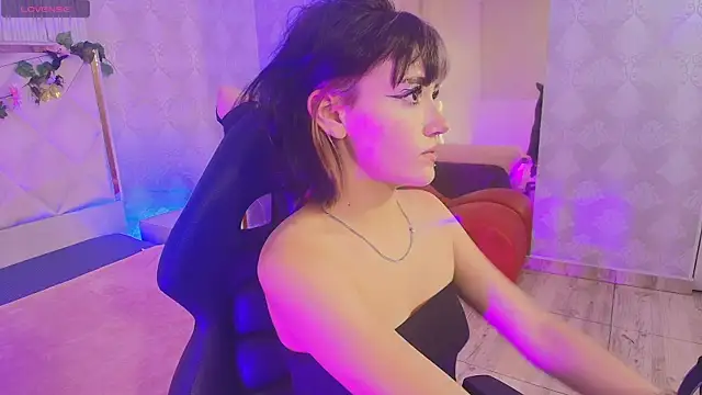 Cloee tay1 online show from 24, 7, 2026