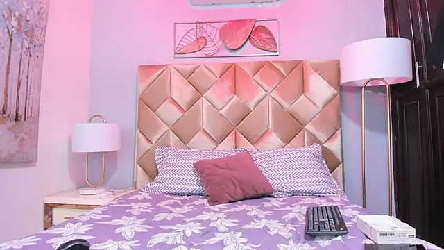 gabyevans4 online show from 18, 3, 2026