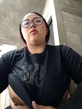 Snapshot of Aviiiiii18 chatting on 28, 2, 2026 Aviiiiii18 online show from 28, 2, 2026