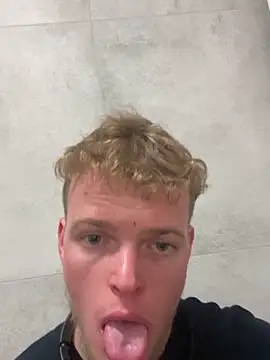 Dencchikk22 online show from 3, 5, 2026