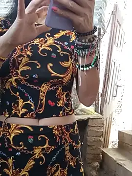 yuliitza4 online show from 28, 6, 2026