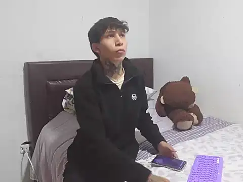 Trevordonson milf online show from 21, 3, 2026