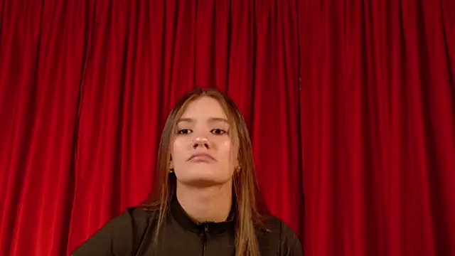 Mia Benett  online show from 4, 4, 2026