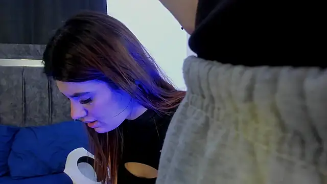 Snapshot of Bella_and_Mariana chatting on 5, 3, 2026 Bella and Mariana online show from 5, 3, 2026