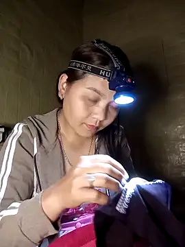 Snapshot of Linhna20 chatting on 4, 3, 2026 Linhna20 online show from 4, 3, 2026