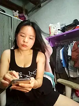 Snapshot of Ivy_Trix2 chatting on 15, 5, 2026 Ivy Trix2 online show from 15, 5, 2026