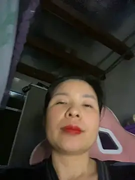 Snapshot of Ivy_Trix2 chatting on 25, 5, 2026 Ivy Trix2 online show from 25, 5, 2026