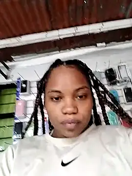 Snapshot of Sara_Criss chatting on 8, 3, 2026 Sara Criss online show from 8, 3, 2026