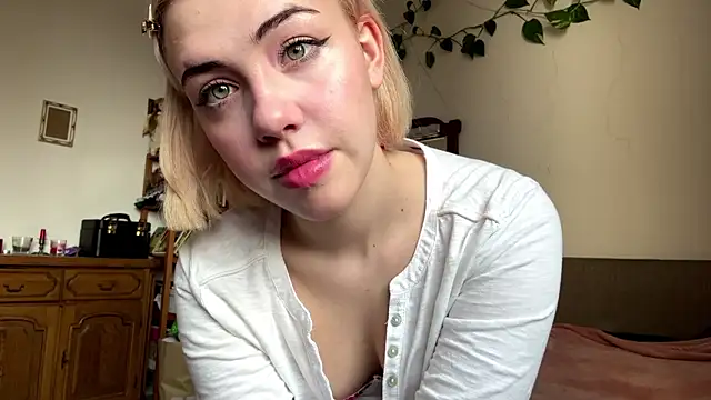 Snapshot of AmyTorry chatting on 21, 3, 2026 AmyTorry online show from 21, 3, 2026