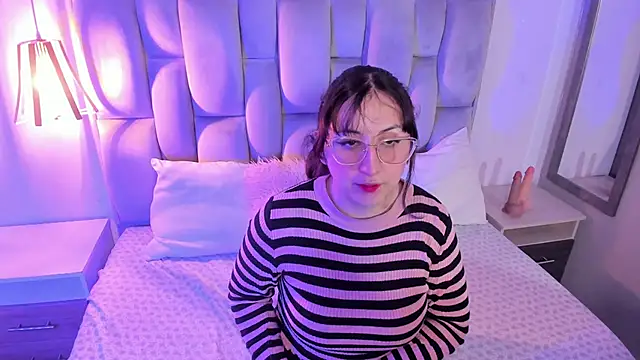 Maddie-LesYoux online show from 31, 3, 2026
