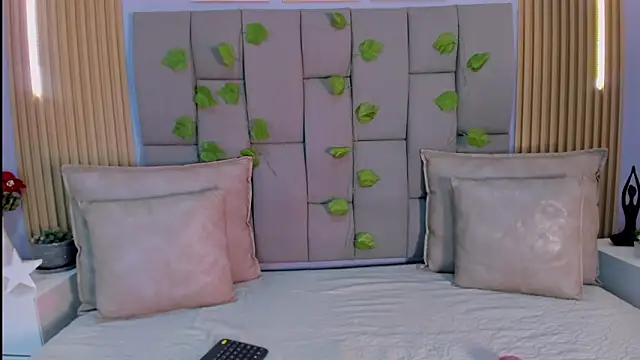 Snapshot of ValeriaRose_ chatting on 13, 3, 2026 ValeriaRose online show from 13, 3, 2026