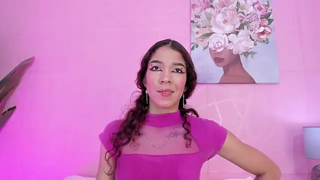 Snapshot of evelyn__rose1 chatting on 4, 3, 2026 evelyn rose1 online show from 4, 3, 2026