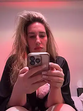 JuliaPrivat online show from 13, 3, 2026