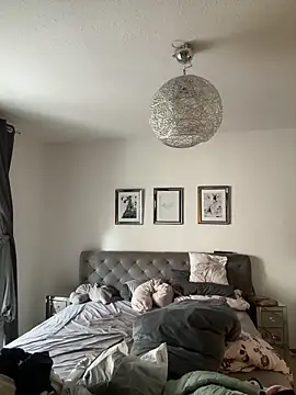 JuliaPrivat online show from 15, 3, 2026